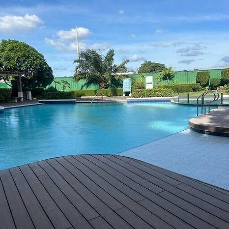 Apartamento Modern Oasis: Pool + Netflix Manila Exterior foto